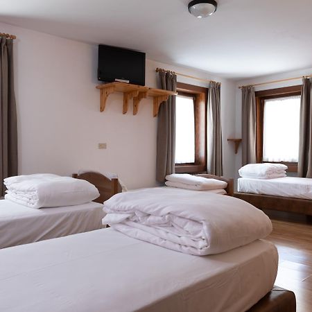 Hotel Meuble' Joli Breuil-Cervinia Exteriör bild