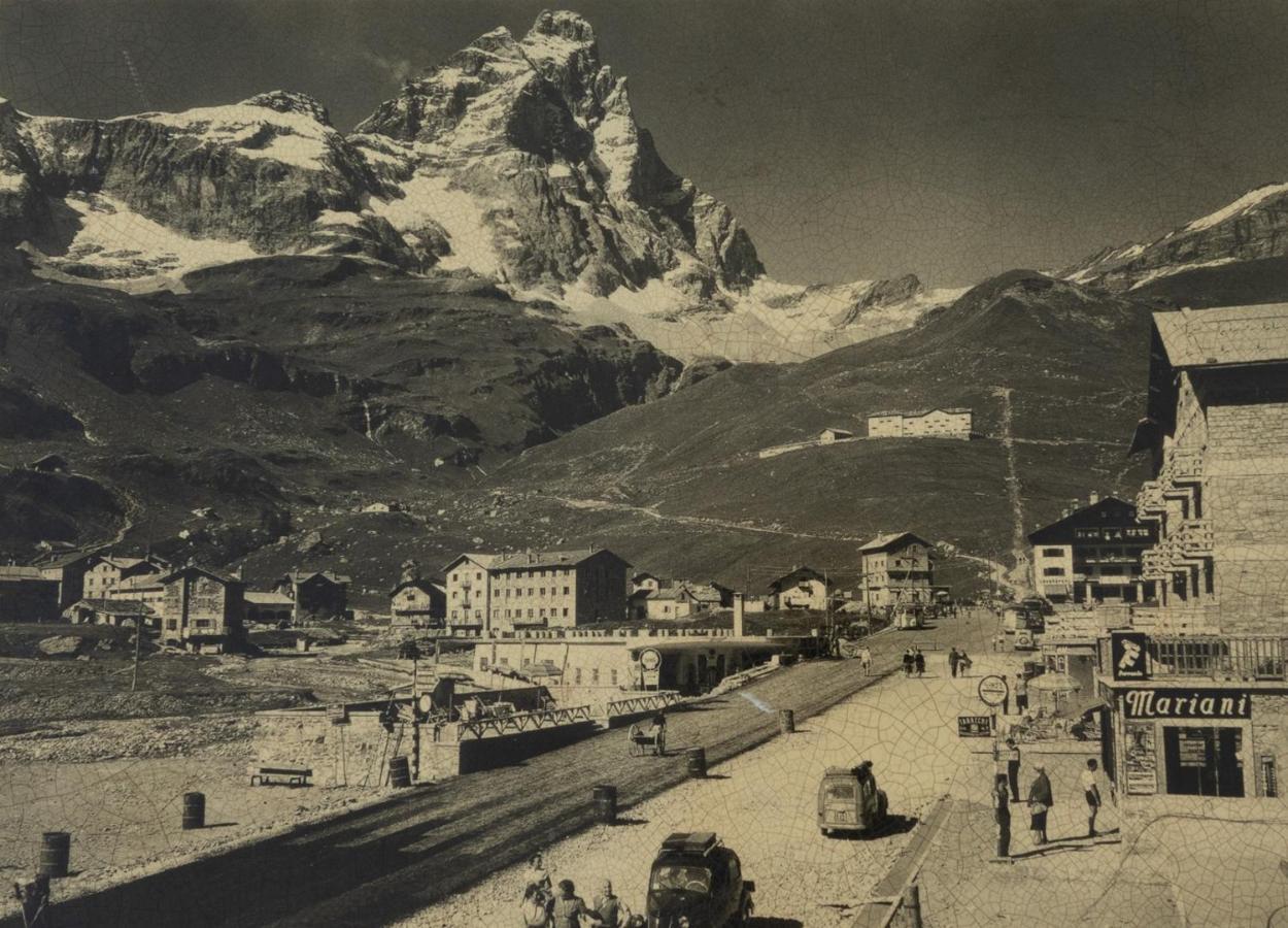 Hotel Meuble' Joli Breuil-Cervinia Exteriör bild