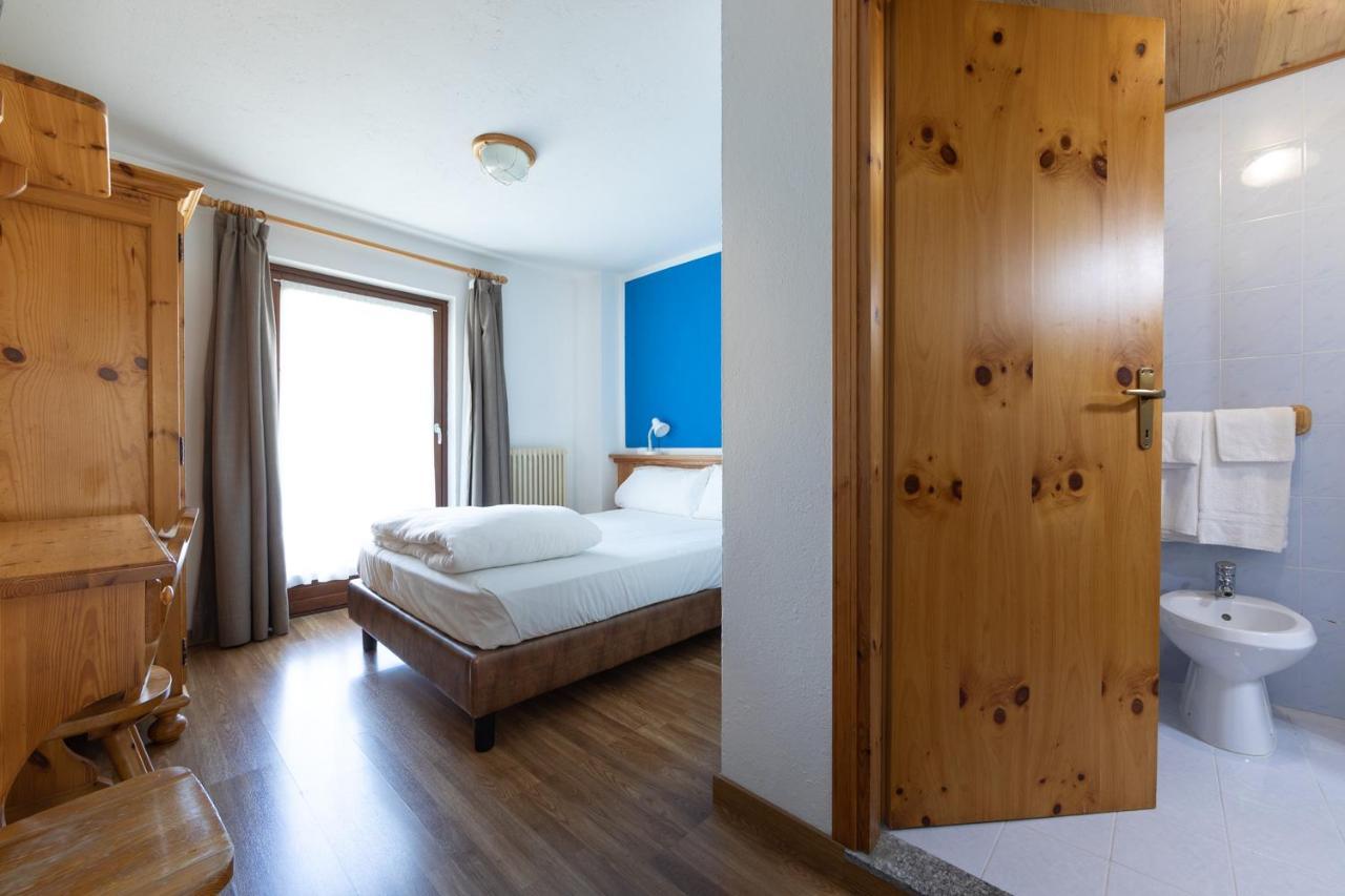 Hotel Meuble' Joli Breuil-Cervinia Exteriör bild
