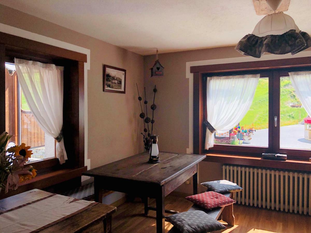 Hotel Meuble' Joli Breuil-Cervinia Exteriör bild